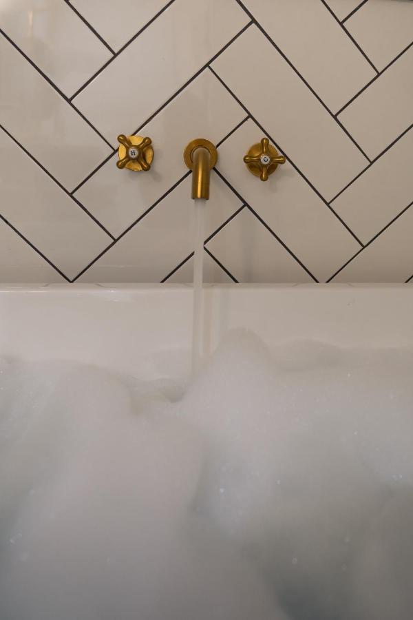 글라스고 Loft On The Crescent - 5 Star Scottish Luxury - Prime West End Location 아파트 외부 사진